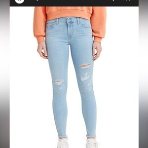 Levi super skinny white wash distressed jeans